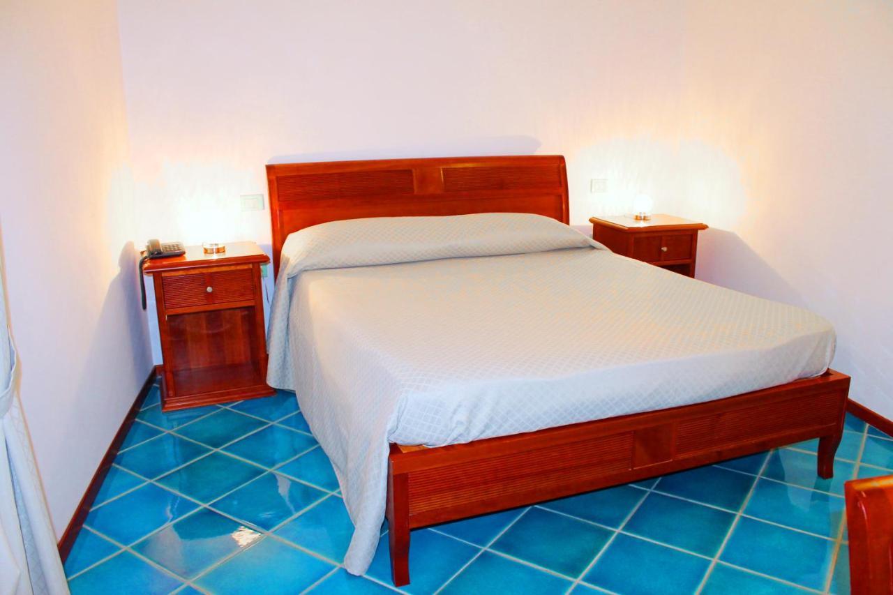 Hotel Pisacane Sapri Εξωτερικό φωτογραφία